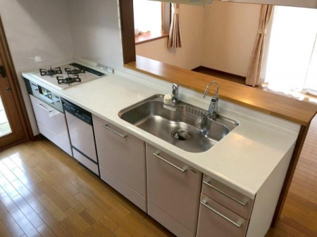 �L�b�`���@�O���R�����ł��������N���N�􃊃r���O�����n����Ζʎ��Ȃ̂ŁA���q�l�̗l�q�������܂��I