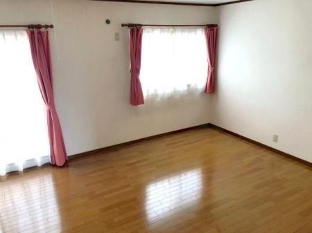 �m���@�傫�ȑ����炽���Ղ�Ɠ��������������ށA�L�X�Ƃ������邢2F�m���B